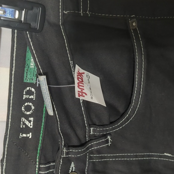 Izod - Picture 4 of 4